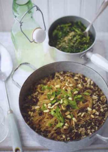 Egyptian Rice Recipe With Green Lentils and Caramelized Onions