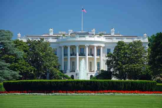 Obama Administration Installs Solar Panels on White House